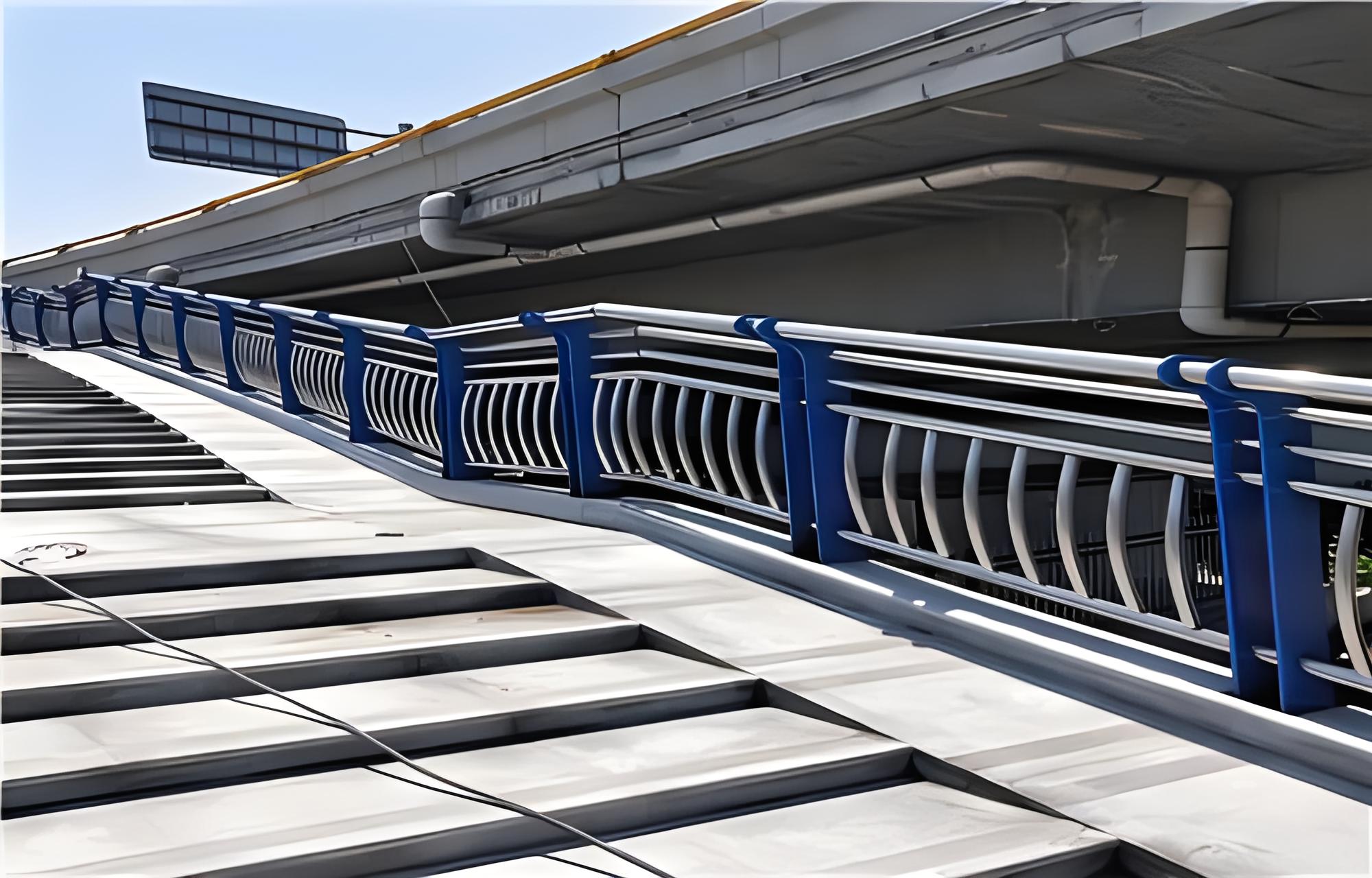 贵港不锈钢桥梁护栏维护方案：确保安全，延长使用寿命